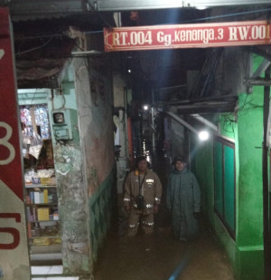 Sinergi Tiga Pilar Medan Satria Pantau Penanganan Genangan Air di Jalan Pangeran Jayakarta