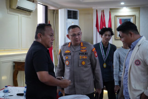 Kapolres Metro Jakarta Utara Gelar Halal Bihalal Bersama Mahasiswa dan Organisasi Kepemudaan