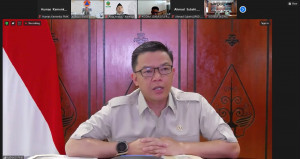 Tanganı Karhutla, Menko Sugiono Instruksikan Penguatan Patroli Darat dan Upaya Mitigasi