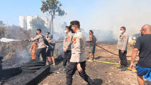 Lahan Kosong di Ancol Terbakar, 5.000 Meter Persegi Dilalap Api
