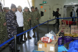 Panglima TNI Bersama Menko Polkam Lepas Satgas Terpadu Port Visit 2026