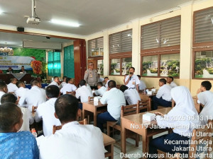 Kapolsek Koja Sosialisasi Ingatkan Pelajar SMP Sejahtera: Jauhi Narkoba, Tawuran dan Bullying