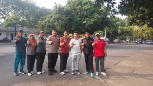Sambut HUT RI ke-81, Sinergi TNI-Polri dan Masyarakat Warnai Kerja Bakti di Masjid Al Musyawarah Kelapa Gading