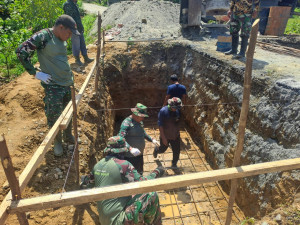 Pulihkan Akses Warga Badar, TNI dan Masyarakat Bangun Jembatan Gantung di Aceh Tenggara