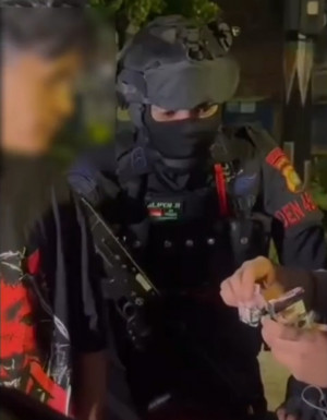 Brimob Polda Metro Jaya Patroli di 4 Wilayah, 17 Orang Diamankan Terkait Tawuran hingga Narkoba Sintetis