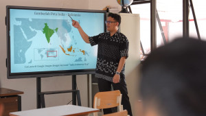 Cerita Guru Sekolah Rakyat: Pemerintah Benar-Benar Menjamin Pendidikan Anak-Anak di Sekolah Rakyat