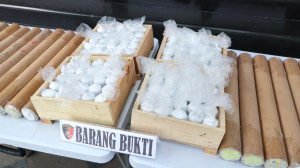 Polda Metro Jaya dan Bea Cukai Gagalkan Penyelundupan Merkuri di Tanjung Priok