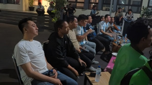 Kapolres Metro Jakarta Utara Nobar Piala Dunia 2026 Bersama Warga di Kelapa Gading, Pererat Sinergi Jaga Kamtibmas