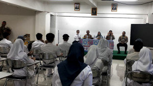 Selamatkan Masa Depan Dari Sekarang, Kapolsek Bekasi Selatan Ajak Pelajar Jauhi Tawuran dan Narkoba