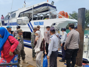 Polres Kepulauan Seribu Optimalkan Strong Point Dermaga, Mobilitas Pagi Terpantau Aman