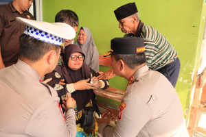 Kapolres Metro Bekasi Kota Kunjungi Korban Insiden Maut Di Depan Unisma Bekasi