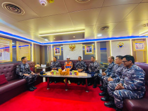 Lanal Nias Sambut Kedatangan Kapal Kepresidenan KRI Bung Karno-369, Gelar Open Ship Untuk Masyarakat Nias