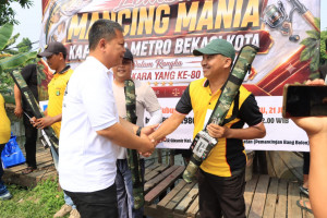 Mancing Mania Sambut HUT Bhayangkara ke-80, Kapolres Metro Bekasi Kota Pererat Kedekatan dengan Warga
